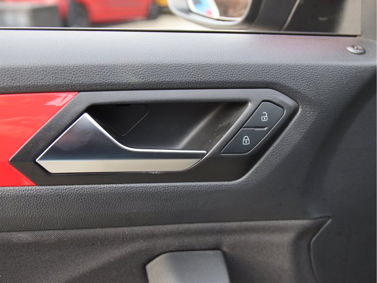 Vehicle Image 33