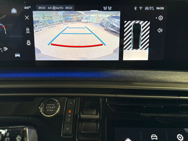 Vehicle Image 16