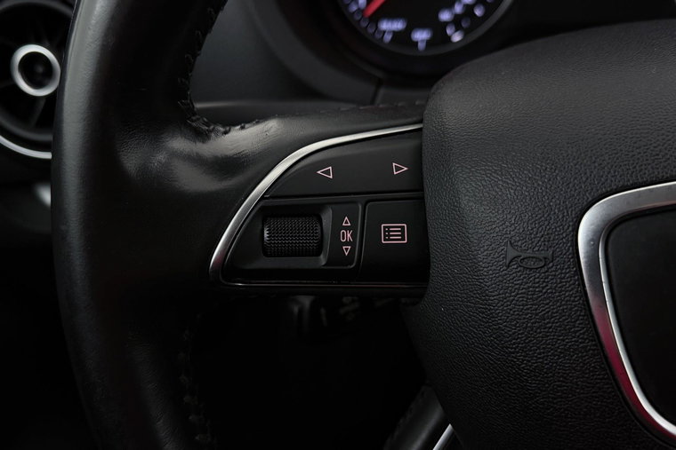 Vehicle Image 28