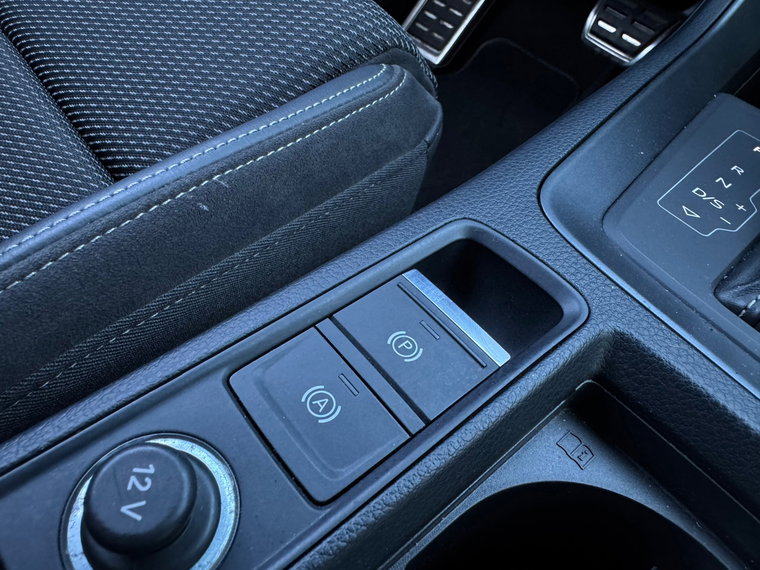 Vehicle Image 33