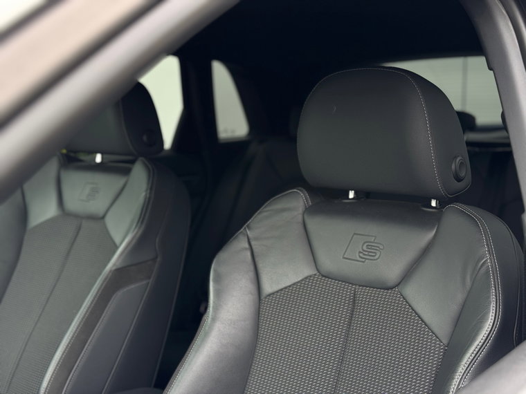 Vehicle Image 39