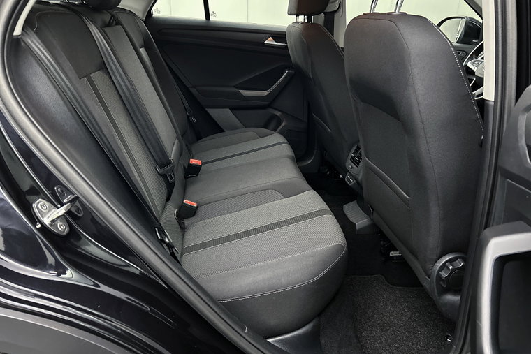 Vehicle Image 28