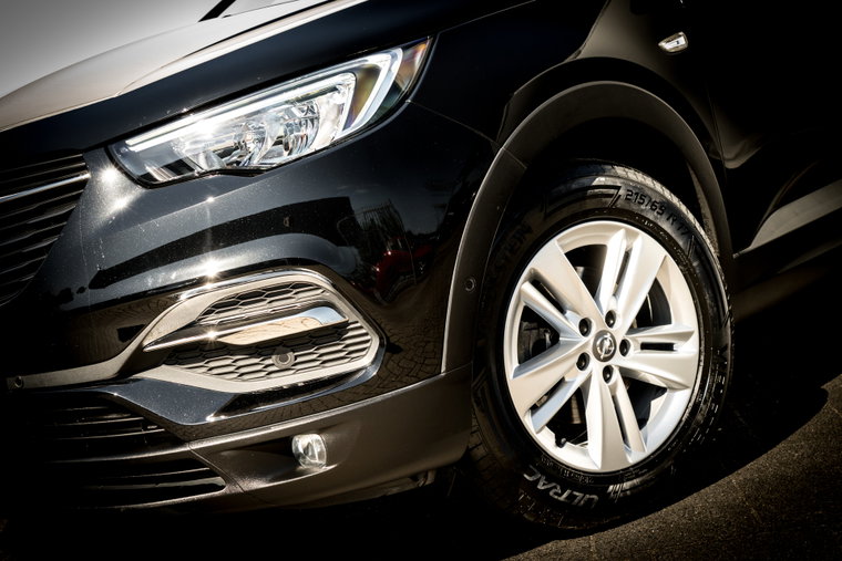 Vehicle Image 9