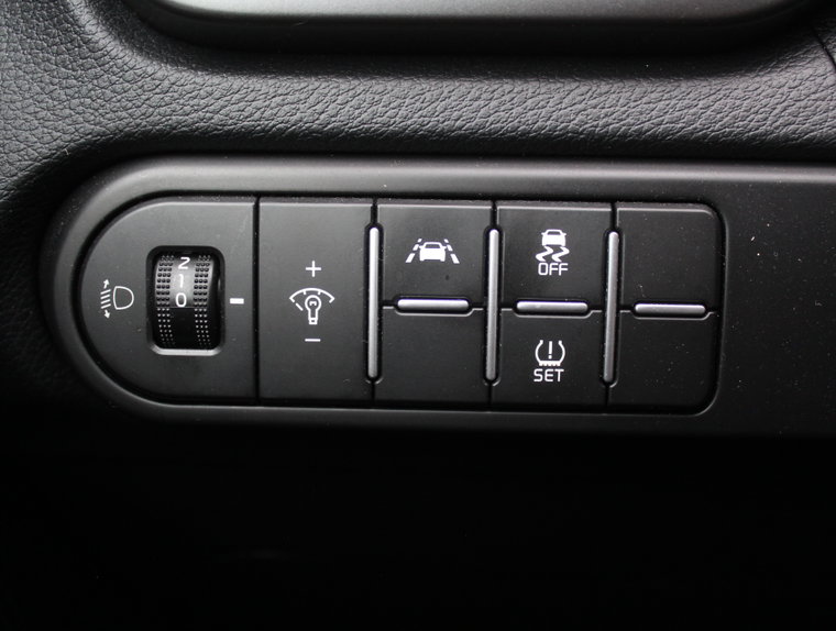 Vehicle Image 42