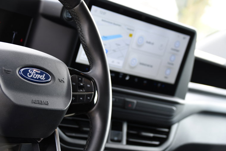 Vehicle Image 13