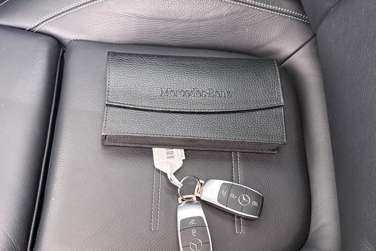 Vehicle Image 37