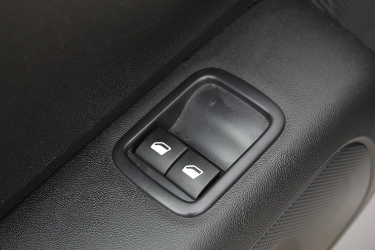 Vehicle Image 26
