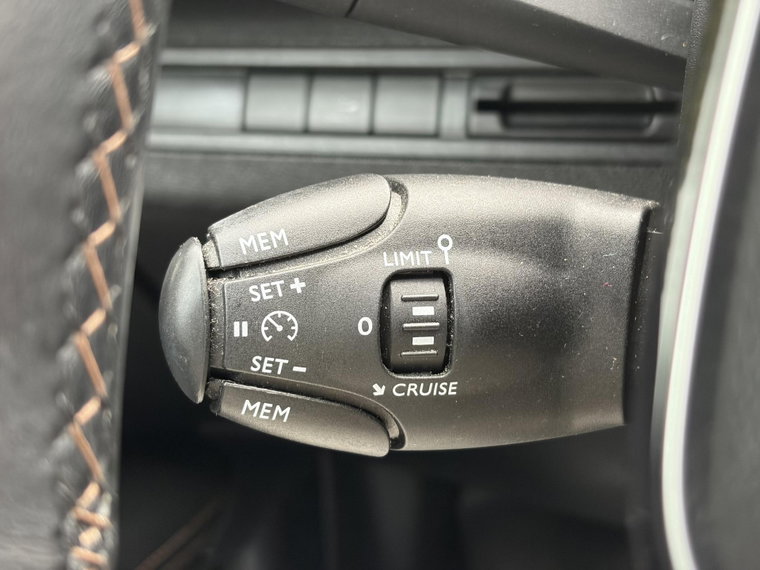 Vehicle Image 41