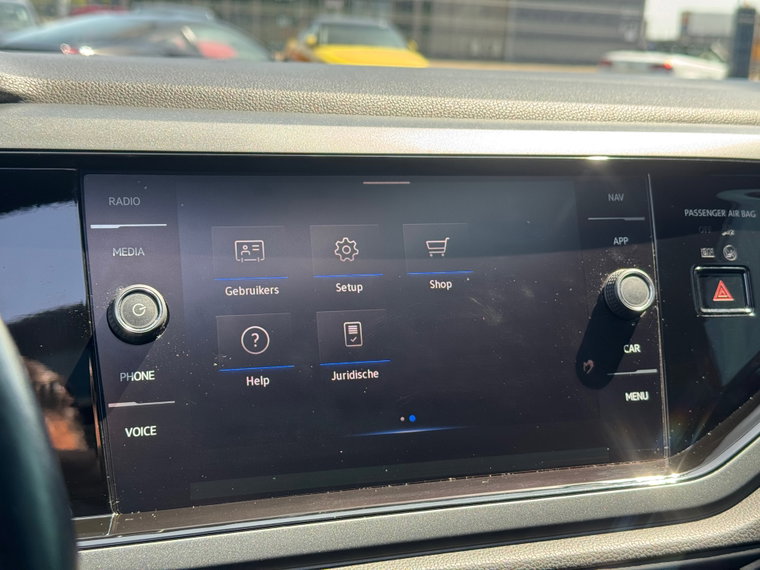 Vehicle Image 33