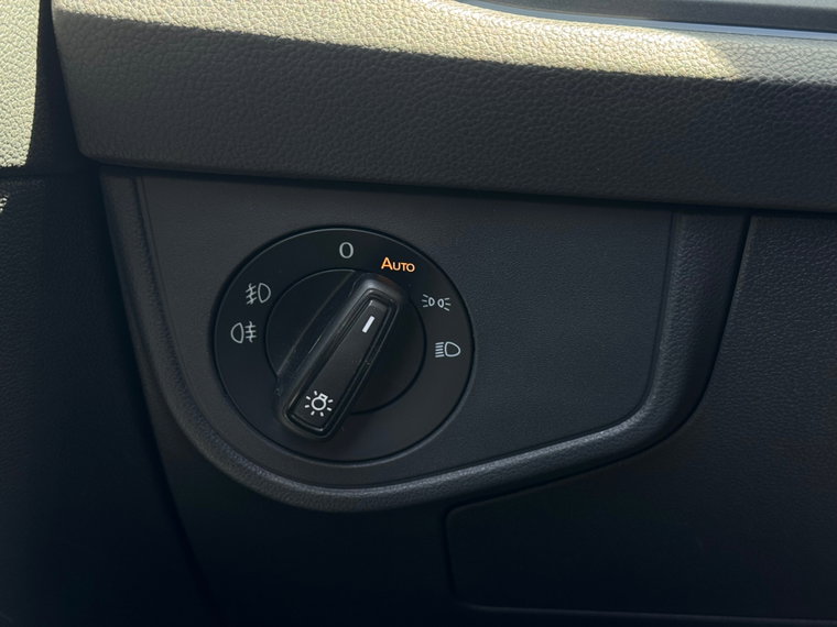 Vehicle Image 38