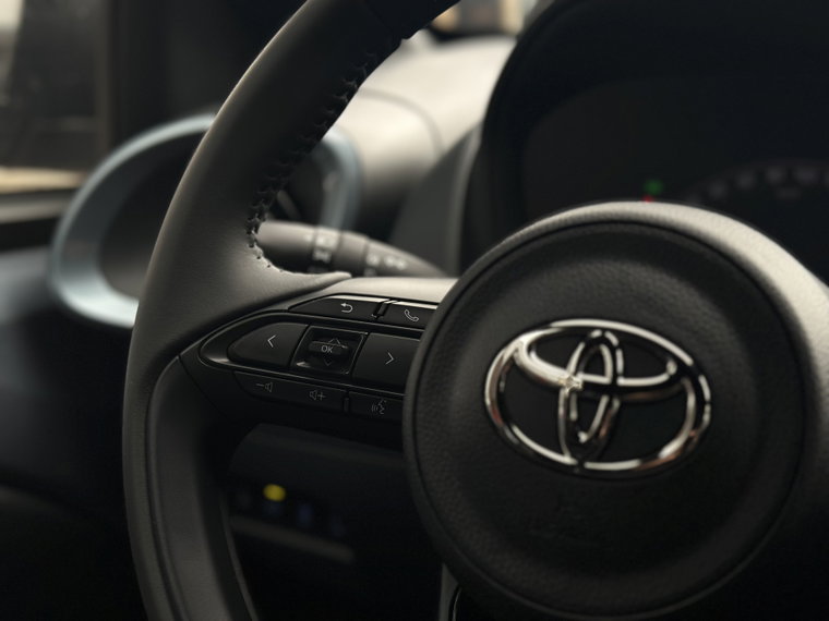 Vehicle Image 18