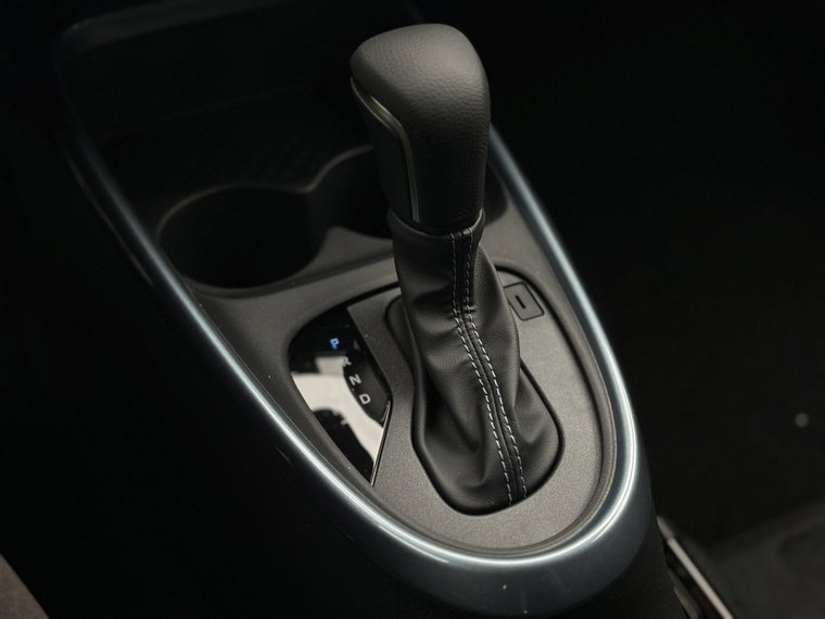 Vehicle Image 24