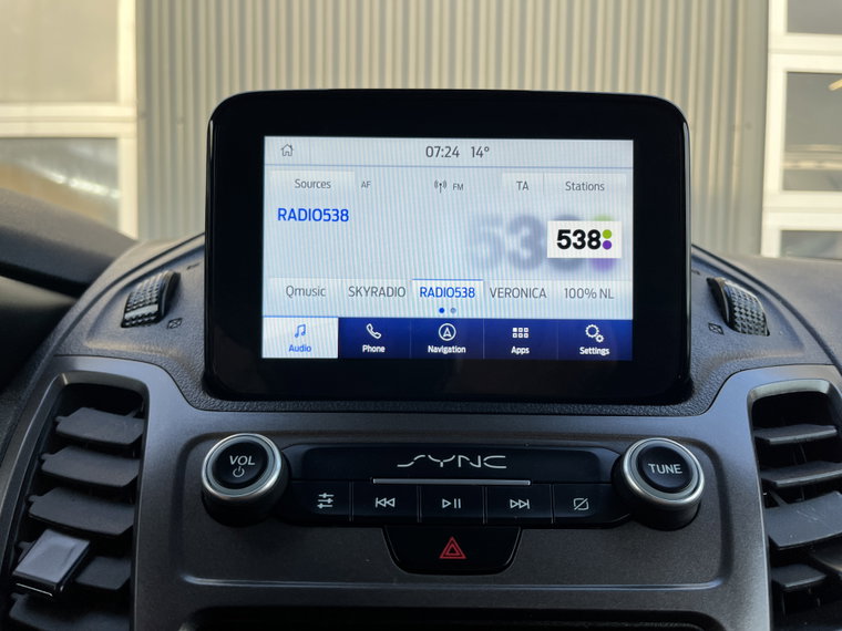 Vehicle Image 35