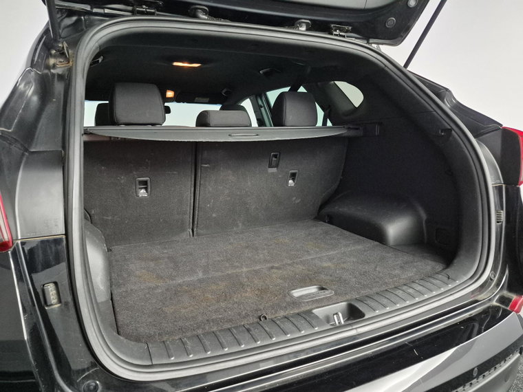 Vehicle Image 25