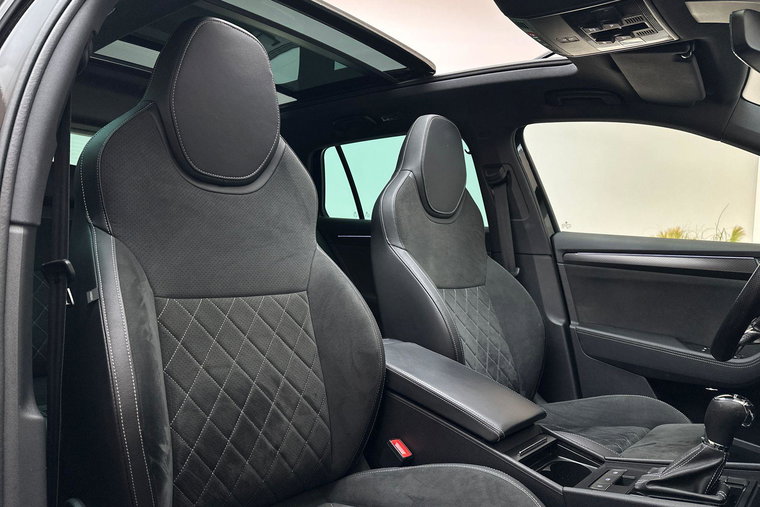Vehicle Image 17