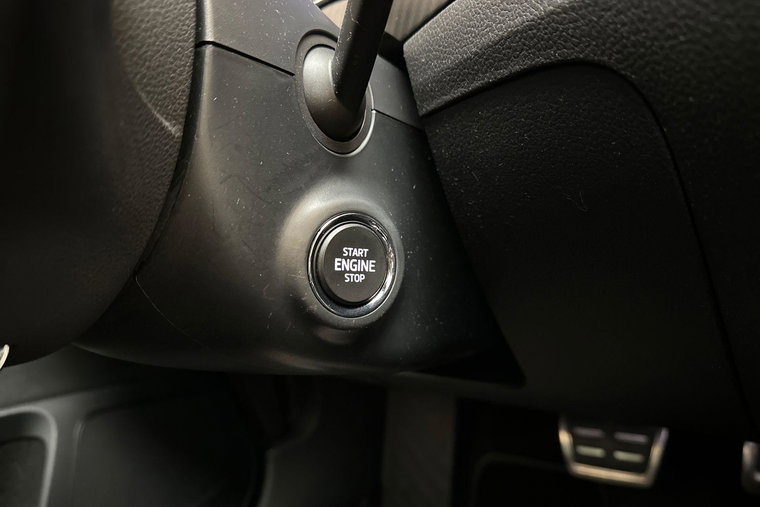 Vehicle Image 26