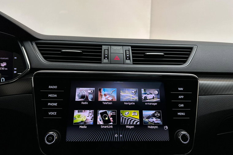 Vehicle Image 30