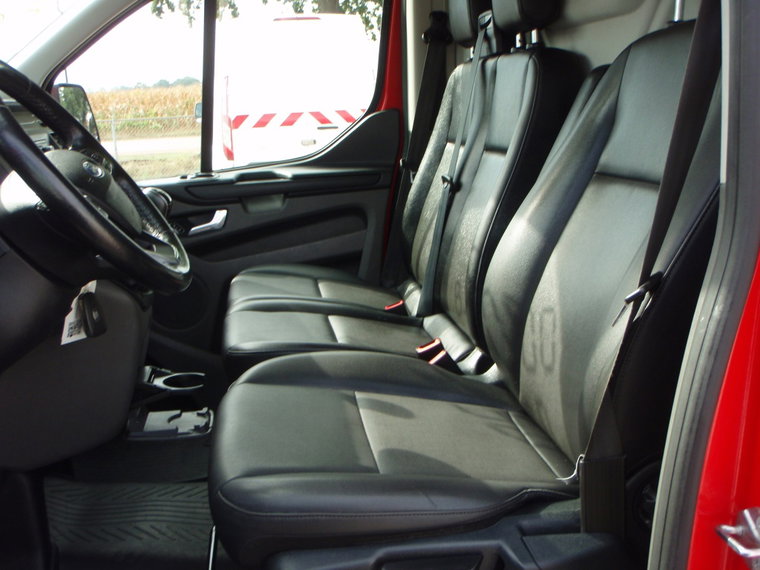 Vehicle Image 15