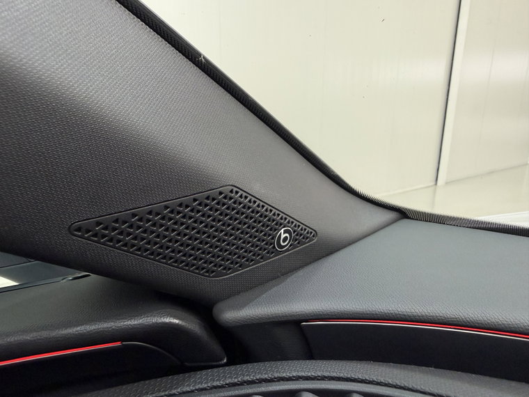 Vehicle Image 41