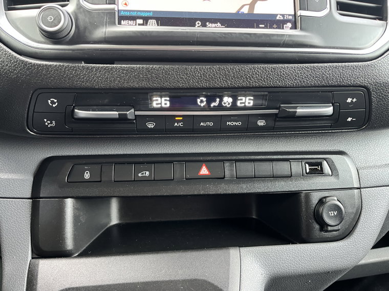 Vehicle Image 28