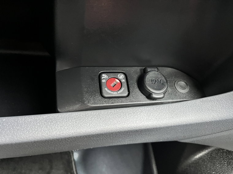 Vehicle Image 37