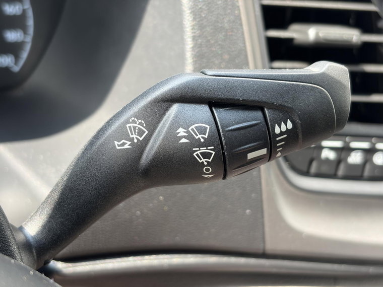 Vehicle Image 28
