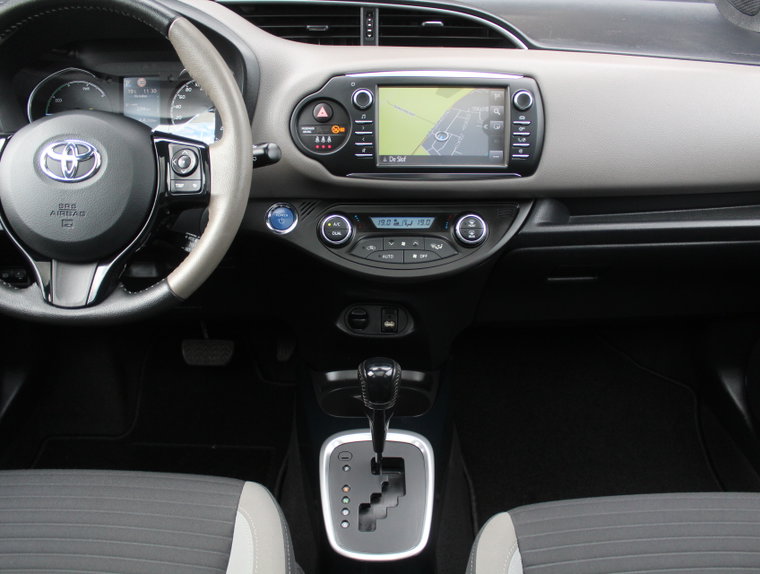 Vehicle Image 50