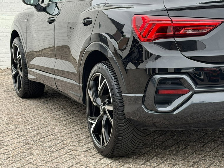Vehicle Image 50