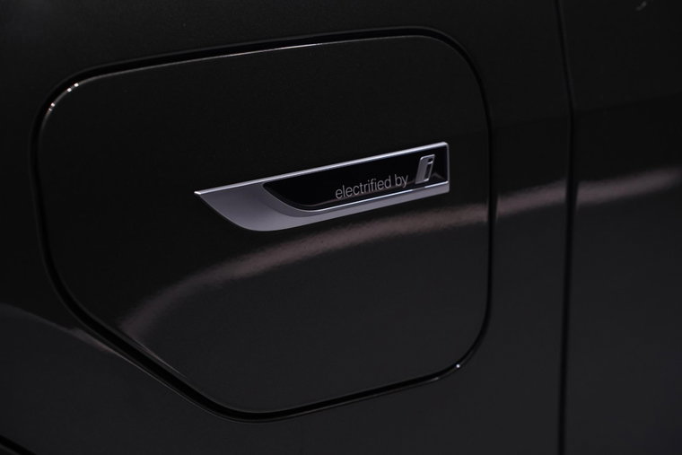Vehicle Image 18