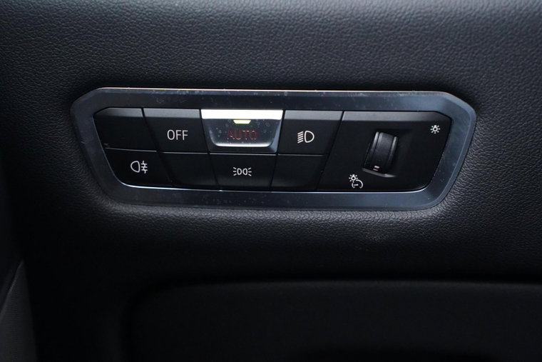 Vehicle Image 42