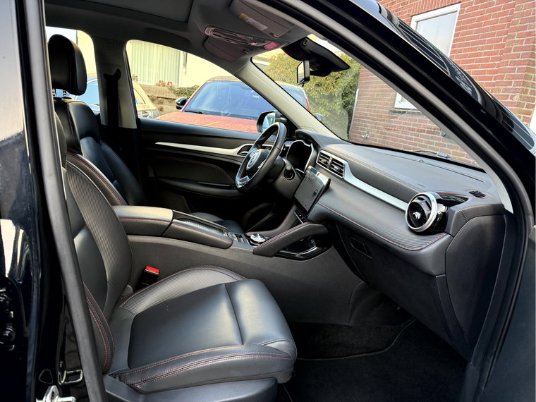 Vehicle Image 21
