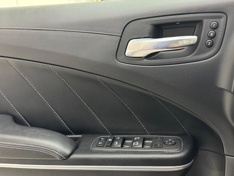 Vehicle Image 34