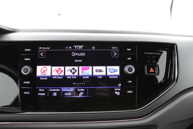 Vehicle Image 37