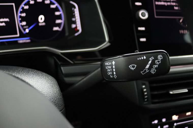 Vehicle Image 39