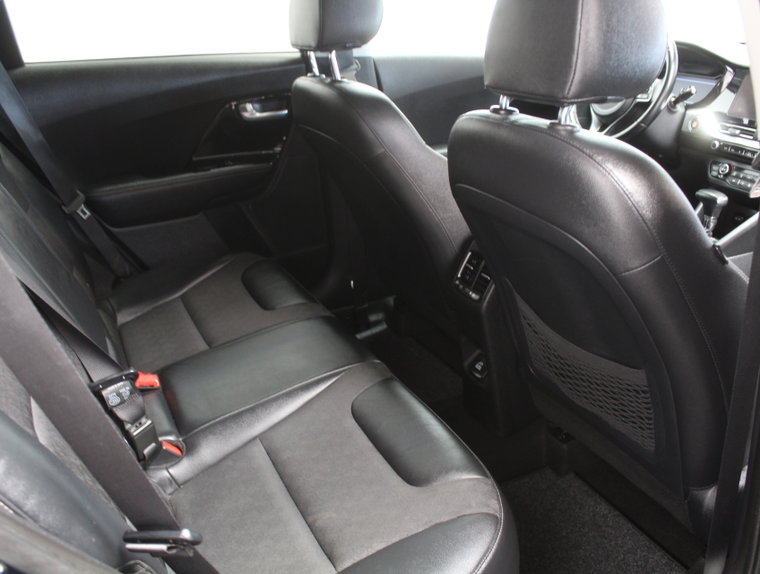Vehicle Image 39