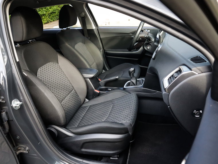 Vehicle Image 22