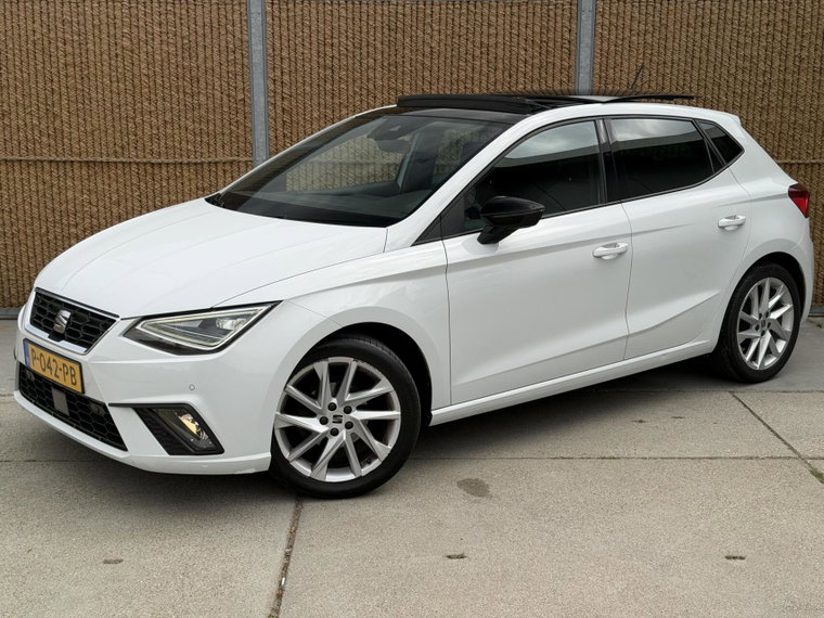 Vehicle Image 32