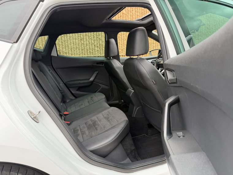 Vehicle Image 41