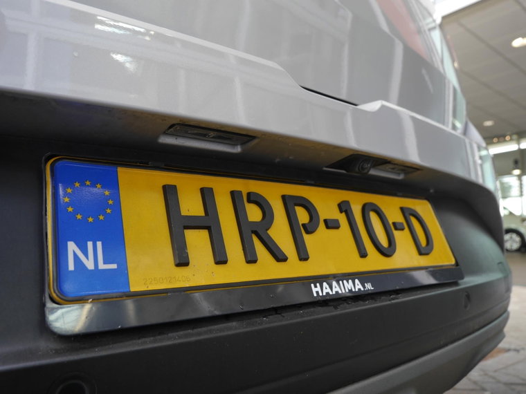 Vehicle Image 36