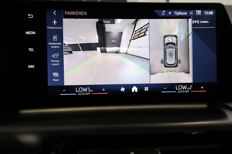 Vehicle Image 30