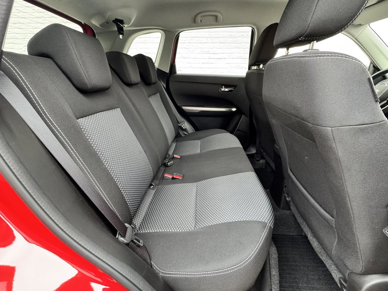 Vehicle Image 37
