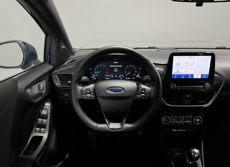 Vehicle Image 22