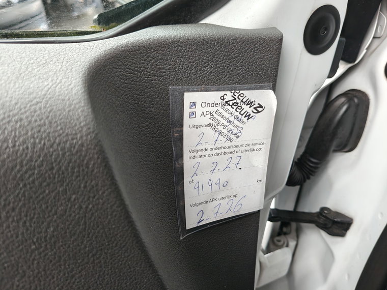 Vehicle Image 16