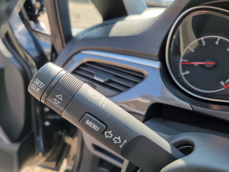 Vehicle Image 26