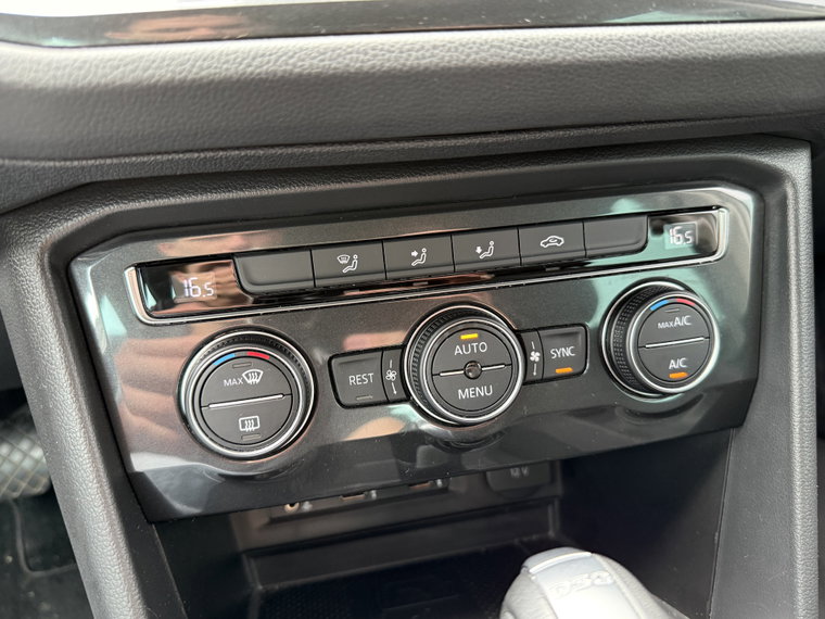Vehicle Image 27