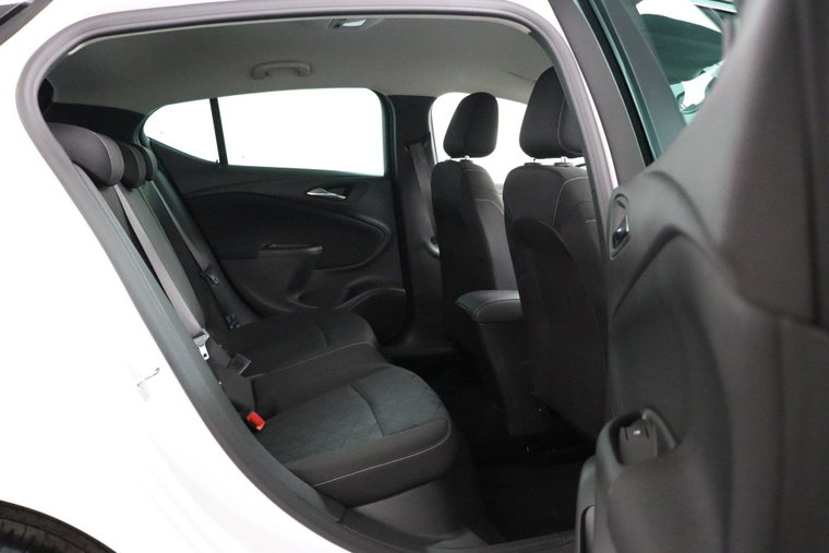 Vehicle Image 37