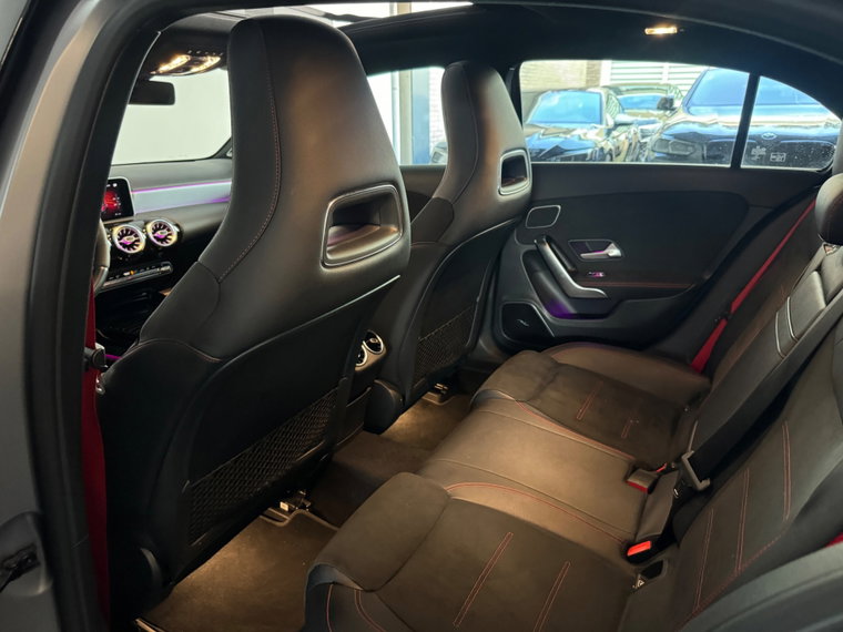 Vehicle Image 31
