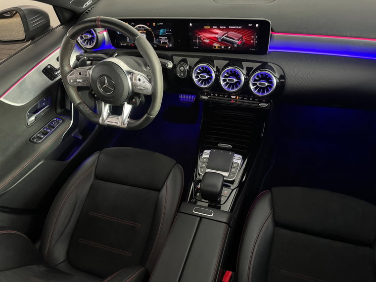 Vehicle Image 35
