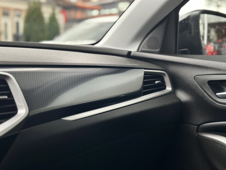 Vehicle Image 36
