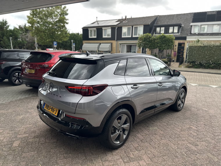 Vehicle Image 40